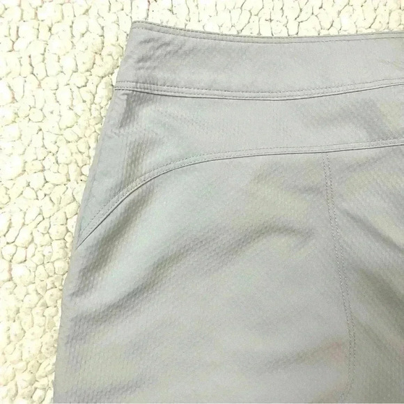 Nancy Lopez Gray Lightweight Moisture Wicking V-Cut Golf Athletic Shorts Size 10 - Picture 8 of 15